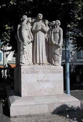 Скульптурная группа, установленная в 1916 в ознаменование присоединения Каружа к Женеве